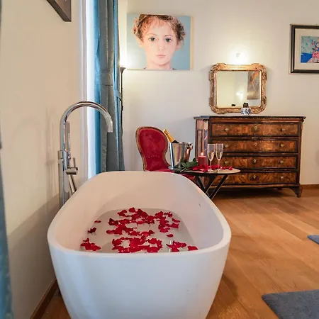 Boutique D'elite - דירה