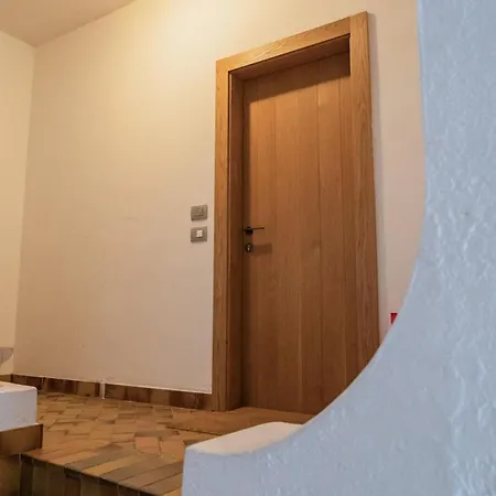 Boutique D'elite - *