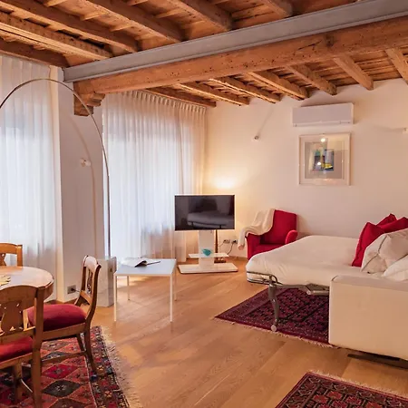 Boutique D'elite - Апартаменты Комо